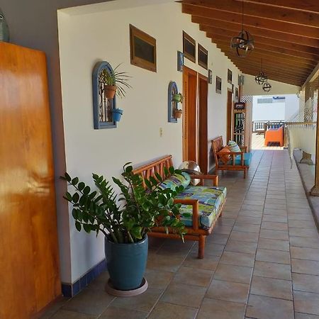 Hotel Y Restaurante Cesar Mariscos Tela Bagian luar foto